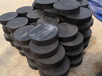 成都板式橡胶支座由若干层橡胶片与薄钢板经加压硫化